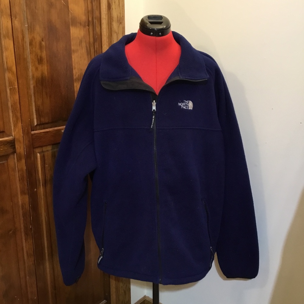 The North Face fleece jacket, XXL, NWT, zipper closure, zipper pockets,